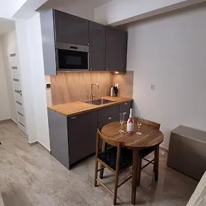 Luxusni Nedaleko Centra Apartmán